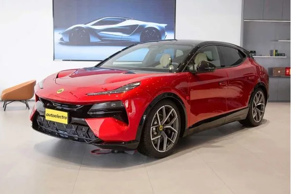 Электромобиль Lotus Eletre