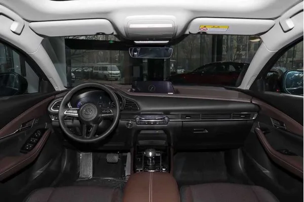 Электромобиль Mazda CX-30 EV