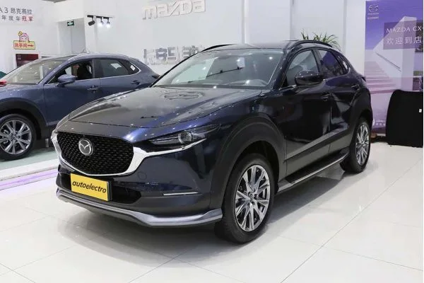 Электромобиль Mazda CX-30 EV