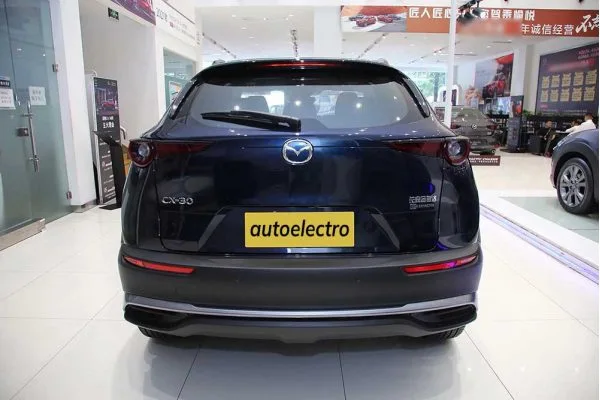 Электромобиль Mazda CX-30 EV