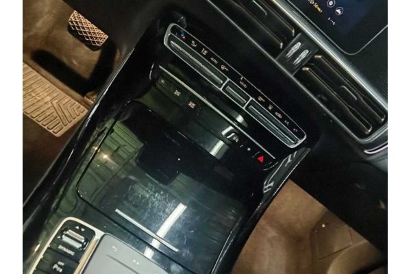 Электромобиль Mercedes EQC 400 4MATIC