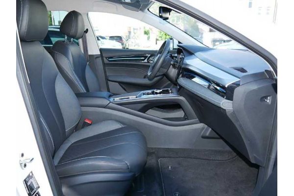 Электромобиль MG MG5 Electric