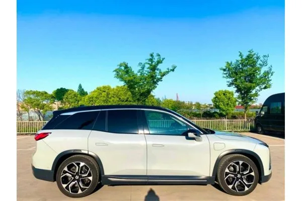 Электромобиль NIO ES8