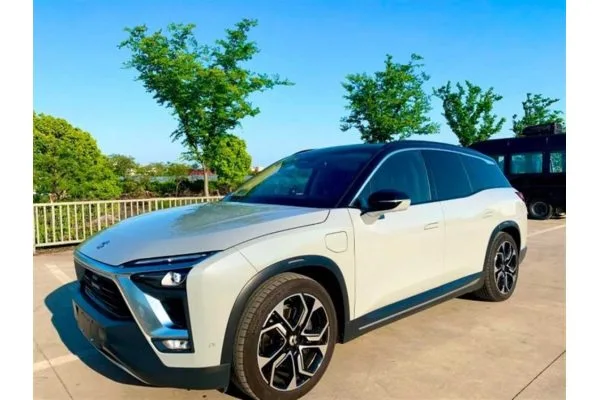 Электромобиль NIO ES8