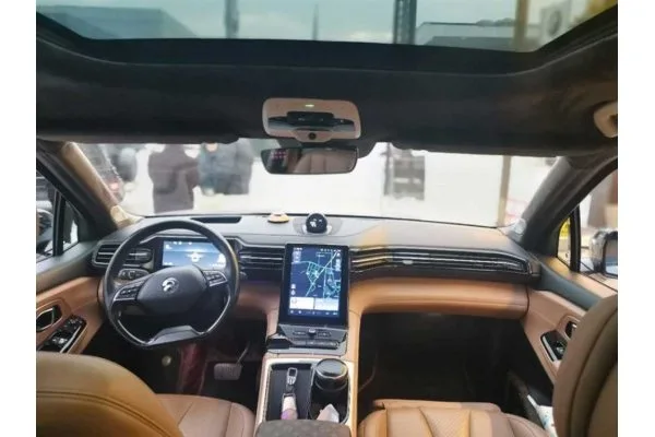 Электромобиль NIO ES8