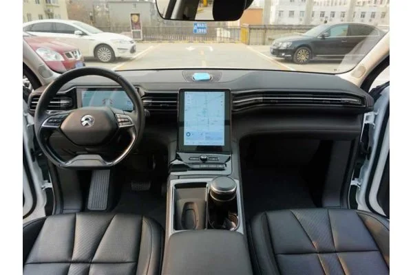 Электромобиль NIO ES8