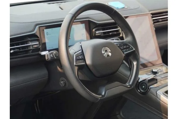 Электромобиль NIO ES8