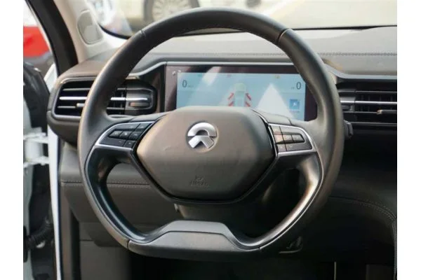 Электромобиль NIO ES8