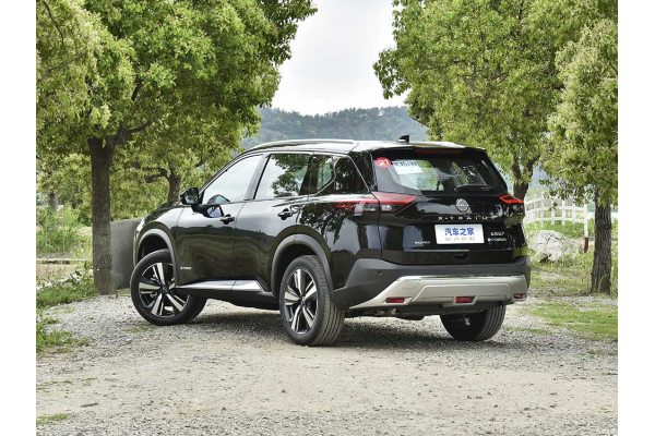 Гибридный автомобиль Nissan X-Trail E-Power