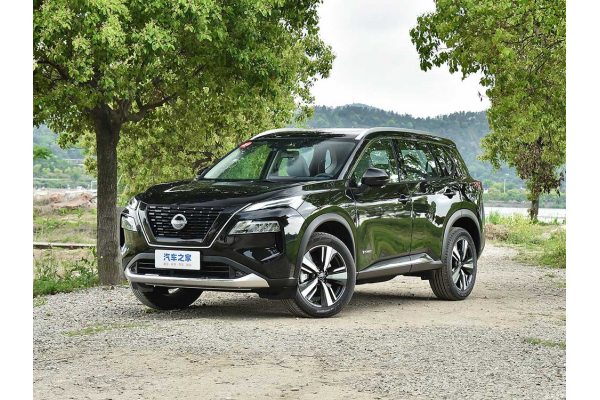 Гибридный автомобиль Nissan X-Trail E-Power