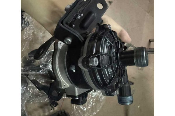 Помпа системы охладжения для Nissan Ariya - 21581-5MP0A