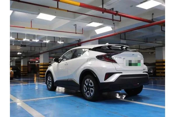 Электромобиль Toyota C-HR EV (премиум версия) б/у