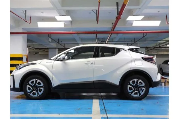 Электромобиль Toyota C-HR EV (премиум версия) б/у