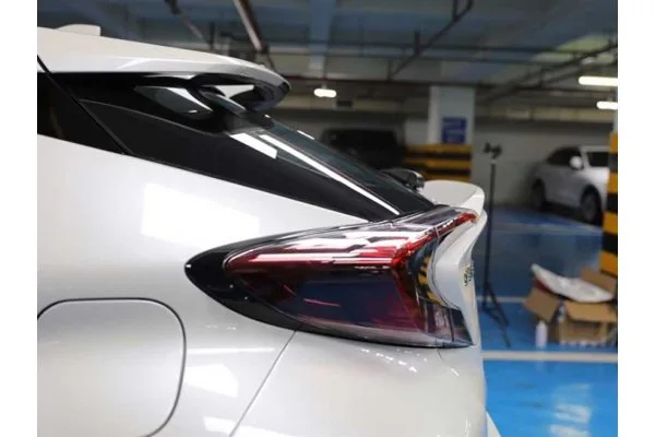 Электромобиль Toyota C-HR EV (премиум версия) б/у