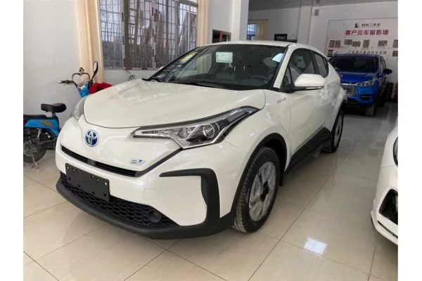 Електромобіль Toyota C-HR EV (базова версія)