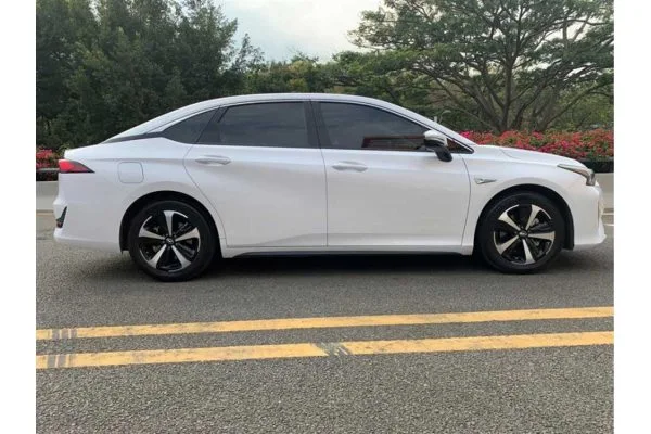 Электромобиль GAC Toyota iA5