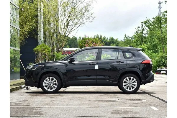 Гібридний автомобіль Toyota Corolla Cross Hybrid