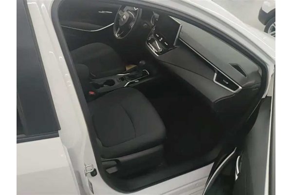 Гібридний автомобіль Toyota Corolla Hybrid