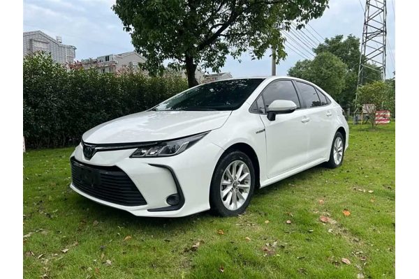 Гібридний автомобіль Toyota Corolla Hybrid