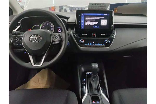Гібридний автомобіль Toyota Corolla Hybrid