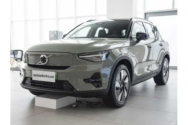 Електромобіль Volvo XC40 Recharge