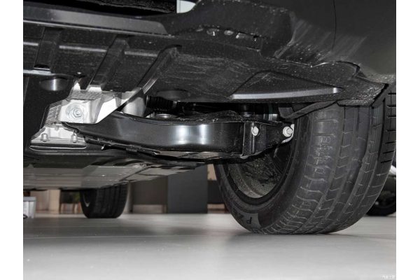 Електромобіль Volvo XC40 Recharge