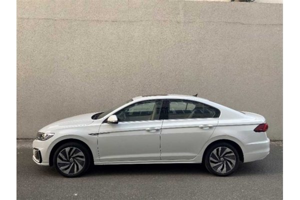 Электромобиль Volkswagen e-Bora (максимальная комплектация)