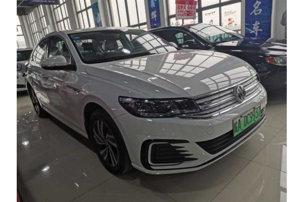 Электромобиль Volkswagen e-Bora (максимальная комплектация)