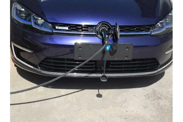 Електромобіль Volkswagen e-Golf (максимальна комплектація)