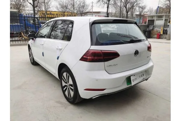 Електромобіль Volkswagen e-Golf (максимальна комплектація)