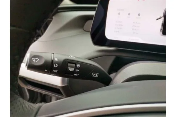 Электромобиль Xpeng P7 (4WD)