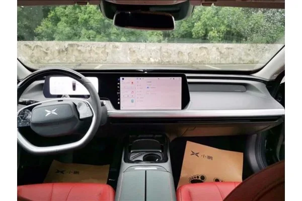 Электромобиль Xpeng P7 (4WD)