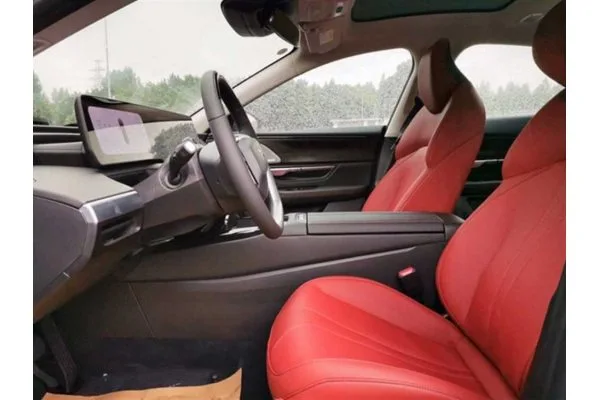 Электромобиль Xpeng P7 (4WD)