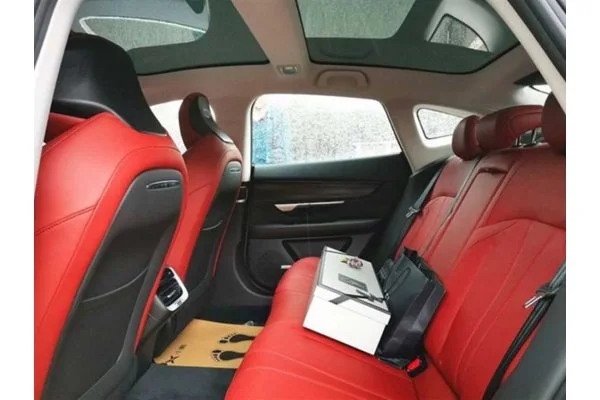 Электромобиль Xpeng P7 (4WD)