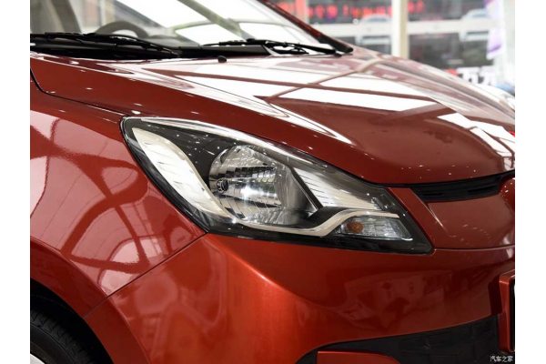 Фара передняя Changan EV360