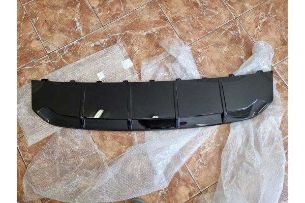 Нижняя накладка заднього бампера Zeekr 001, 8889396587B03