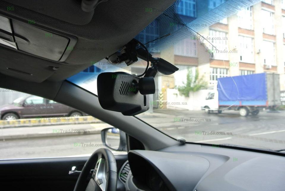 Установка зеркала видеорегистратора на Hyundai Accent 2011