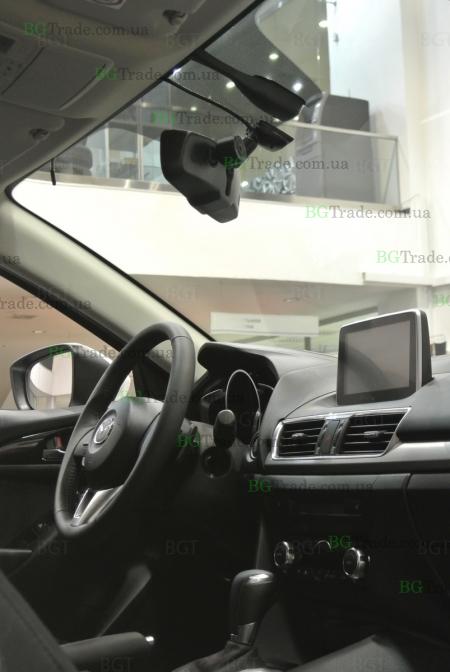 Установка зеркала видеорегистратора на Mazda 3 2013