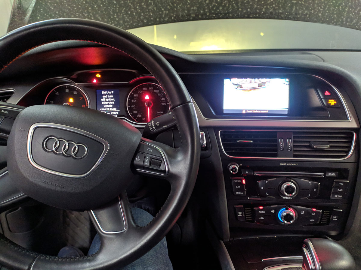 Установка камеры заднего вида на Audi A4