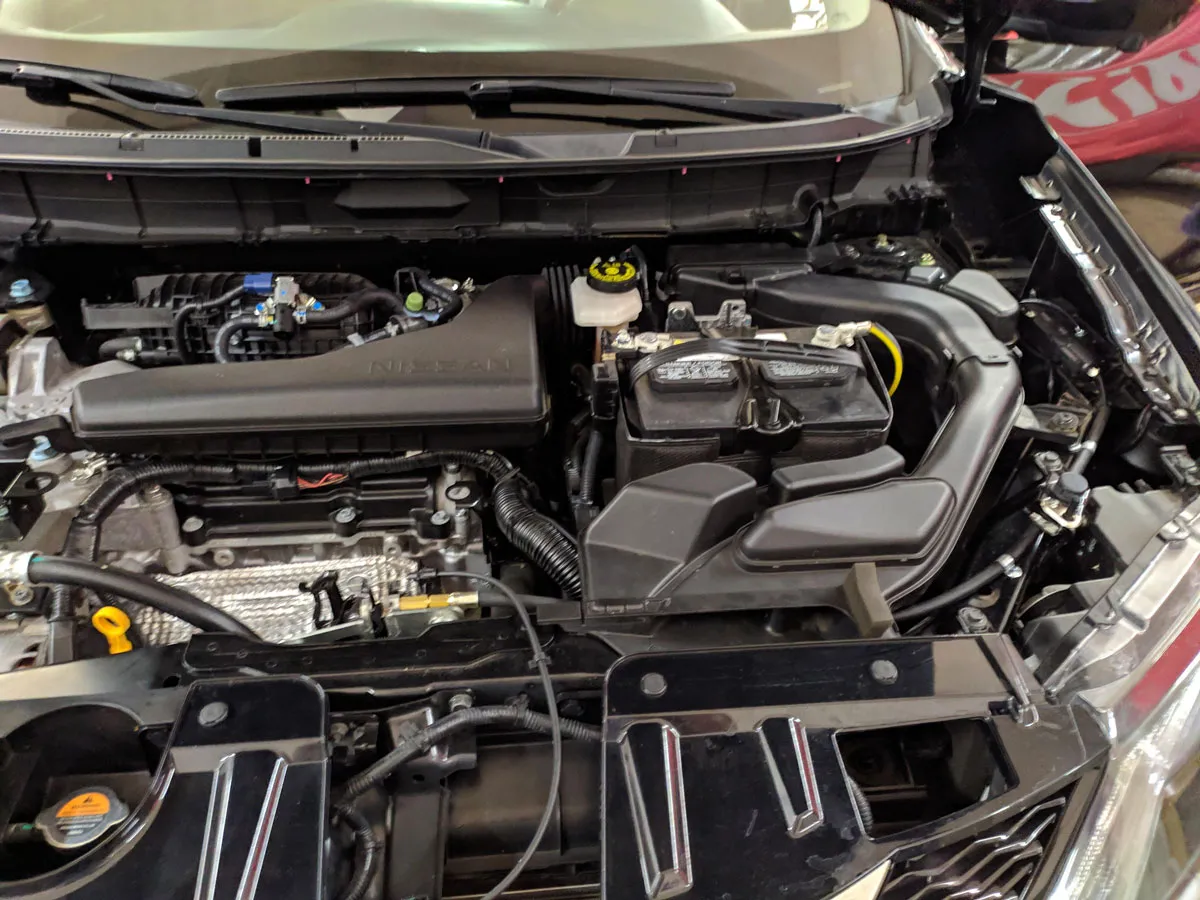Установка электромеханического замка капота на Nissan Rogue