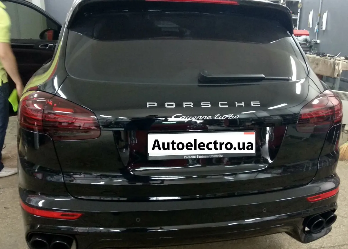 Установка автосигнализации на Porsche Cayenne