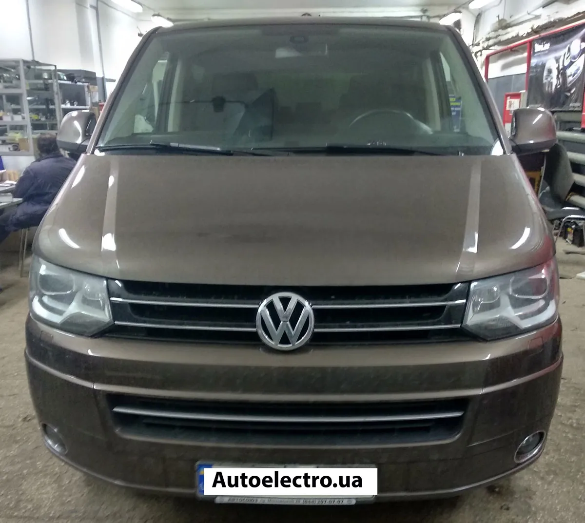 Установка камеры заднего вида на VW Multivan T6